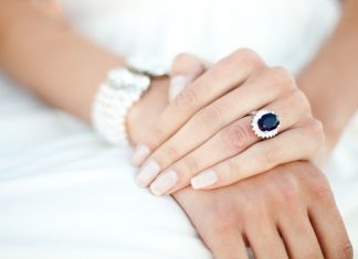 Αυτό Το Χρώμα Αντικαθιστά Το Bridal Γαλλικό Μανικιούρ