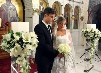 Ένας σικ γάμος σε λευκό και λαδί για τη Συρματένια και τον Παναγιώτη!