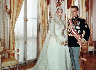 H Grace Kelly φόρεσε ένα δεύτερο, ροζ νυφικό την ημέρα του γάμου της!