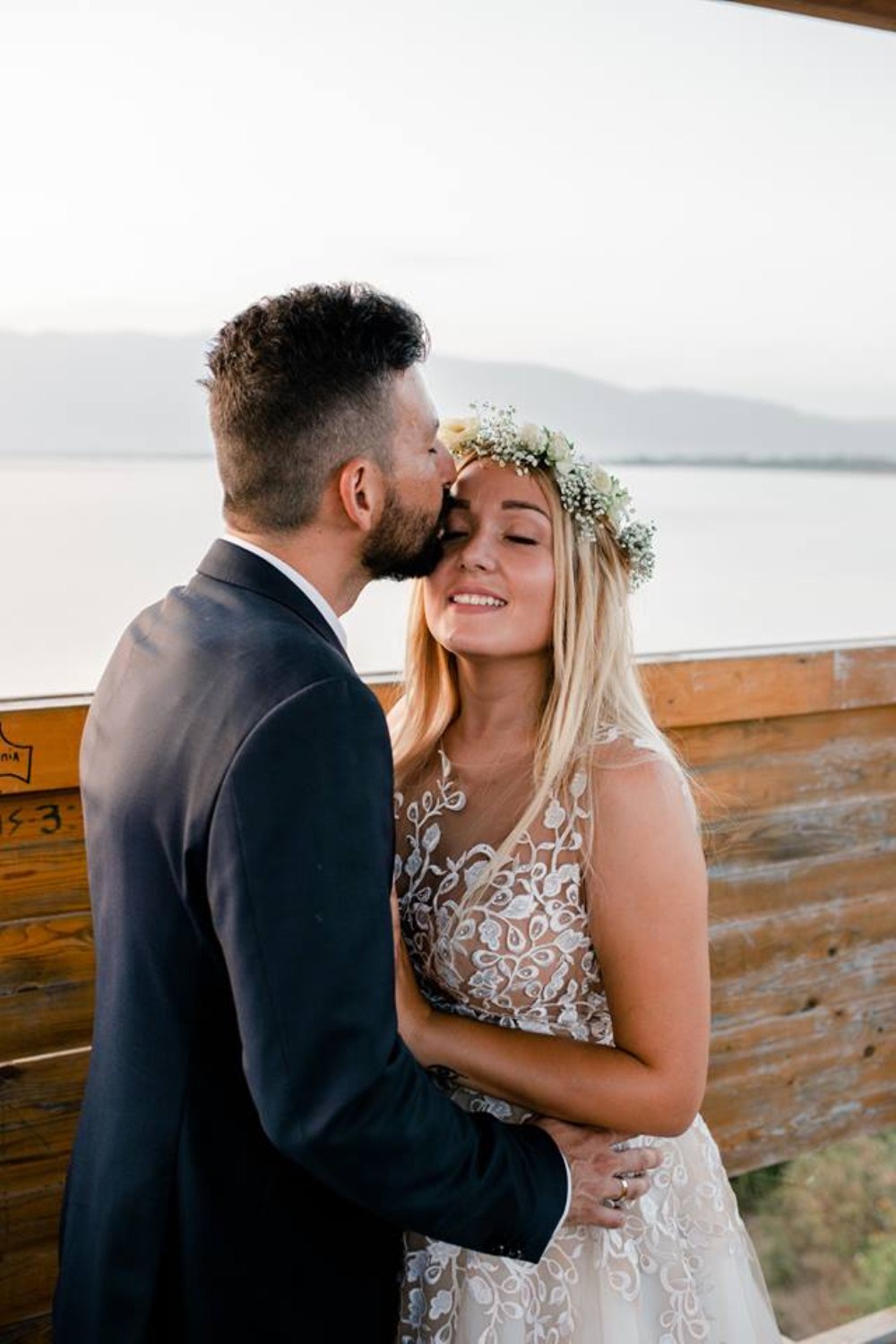Το ζευγάρι σε υπέροχη after wedding φωτογραφία