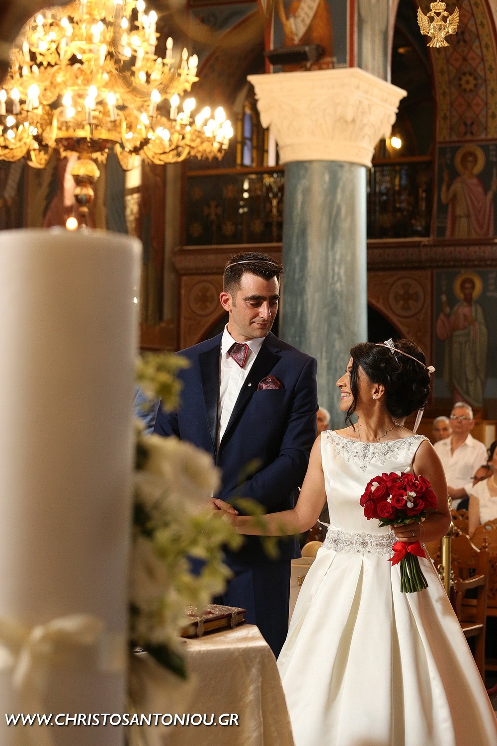 Στιγμές από τη διάρκεια του μυστηρίου