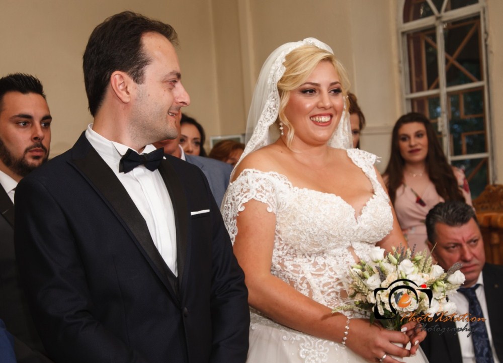 Στιγμές από το ιερό μυστήριο