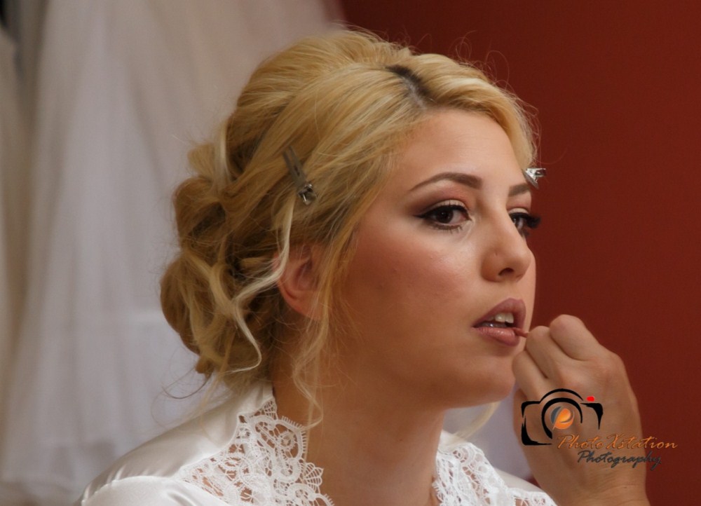 Η Άννα προετοιμάζεται για τον γάμο της