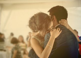 DJ WEDDING: Ο Ειδικός Στο Χώρο Για Το Party Του Γάμου Σου! (DJ Μέμτσας)